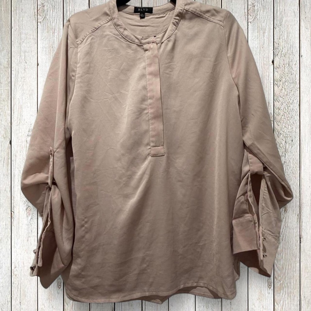 BLVD Womens Blouse Blush Pink Satin Split Knot Sleeve Gold Button Top Large